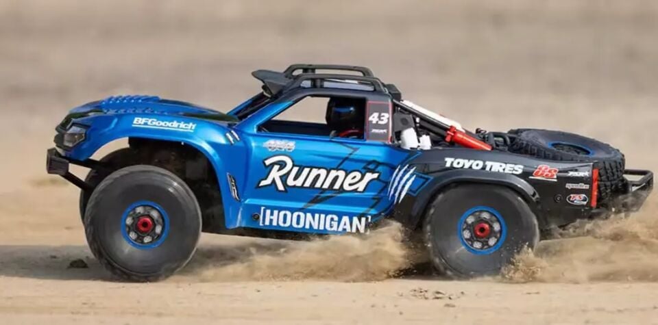 Model TT 1/7 8S Runner