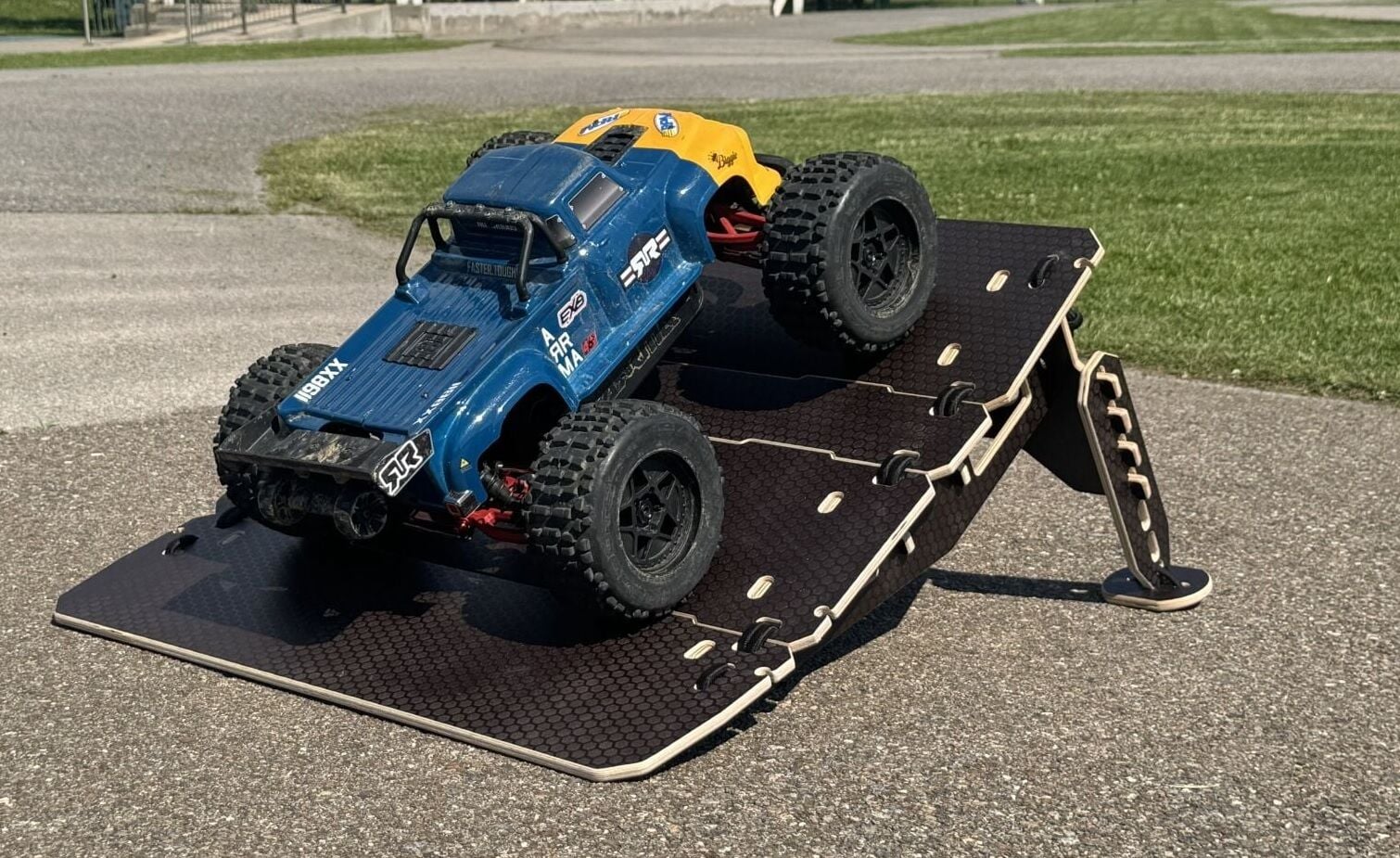 ANVIL RC Atlama Rampası Siyah 70cm
