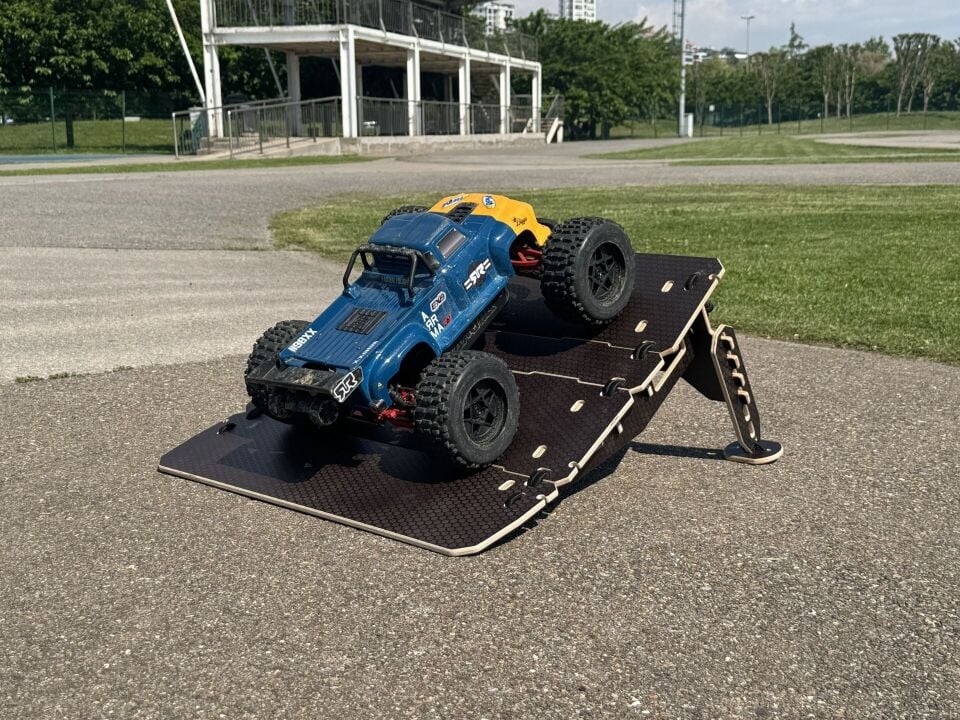 ANVIL RC Atlama Rampası Siyah 70cm