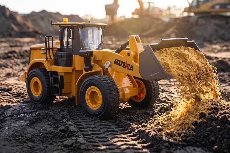 1552 RC Loader 2WD 1/16 Ölçek