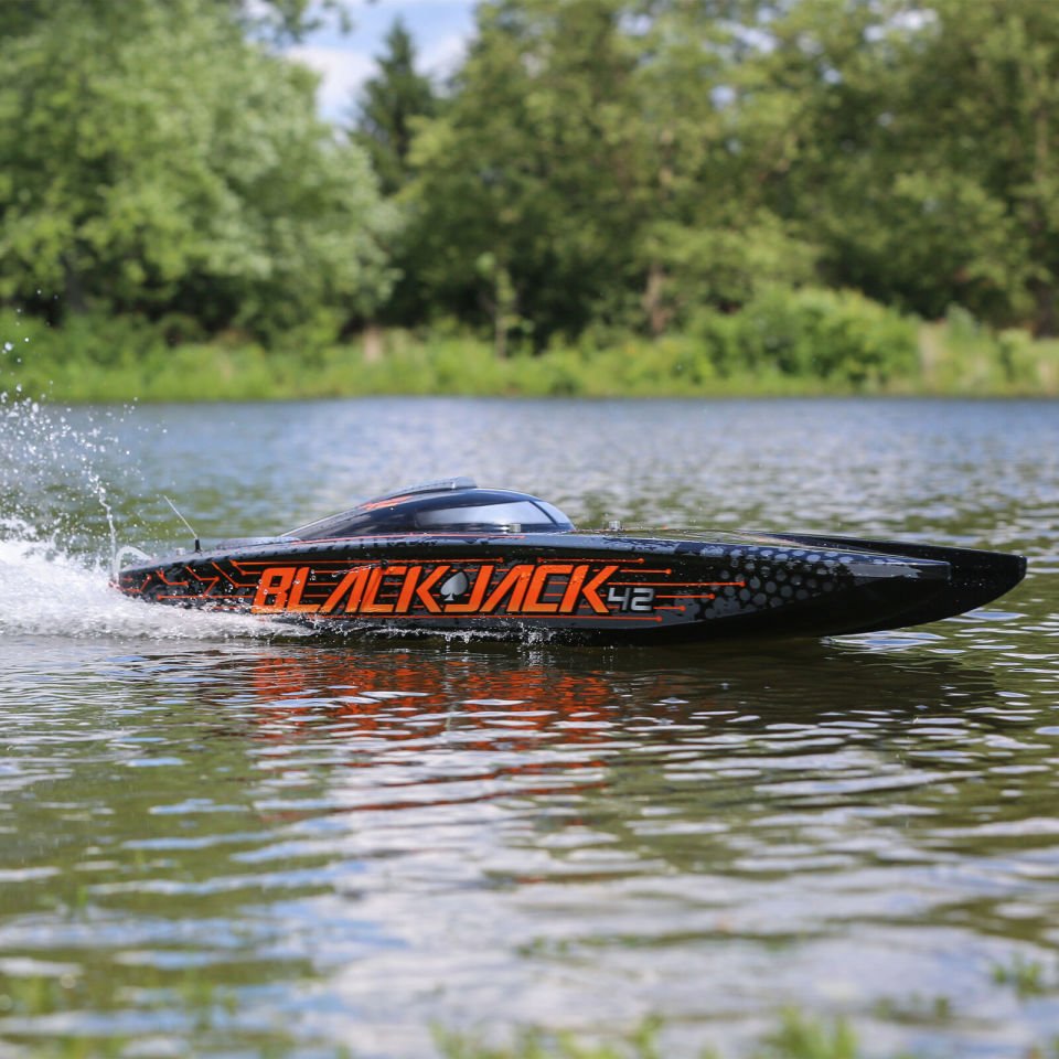 Blackjack 42'' 8S Brushless Catamaran RTR