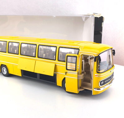 Mercedes Benz O302 Klasik Diecast Otobüs 1/24 Ölçek