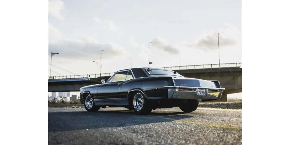 Fazer MK2 Buick Riviera 1965 RTR 1/10