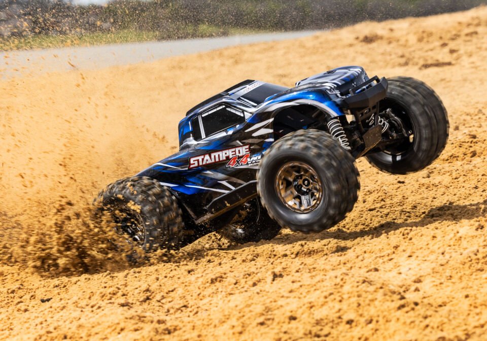 Stampede 4x4 VXL-3S Brushless Turuncu-Mavi