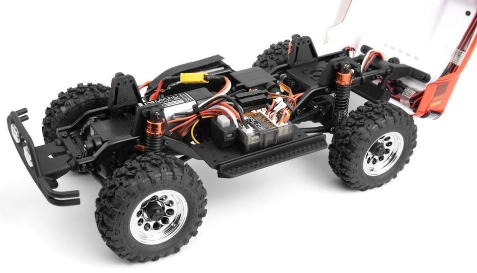 Venture18 Toyota Hilux SR5 Kırmızı