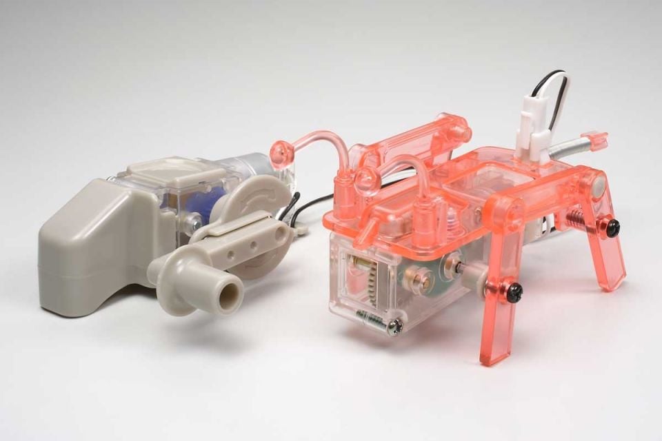 4-Legged Walking Robot W/ Wind-Up Generator