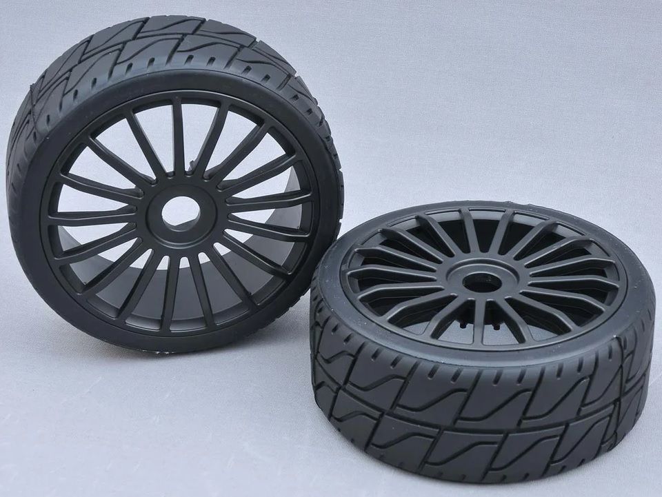 100282X Asphalt RM + Wheel Black 17 Spoke 2Pc