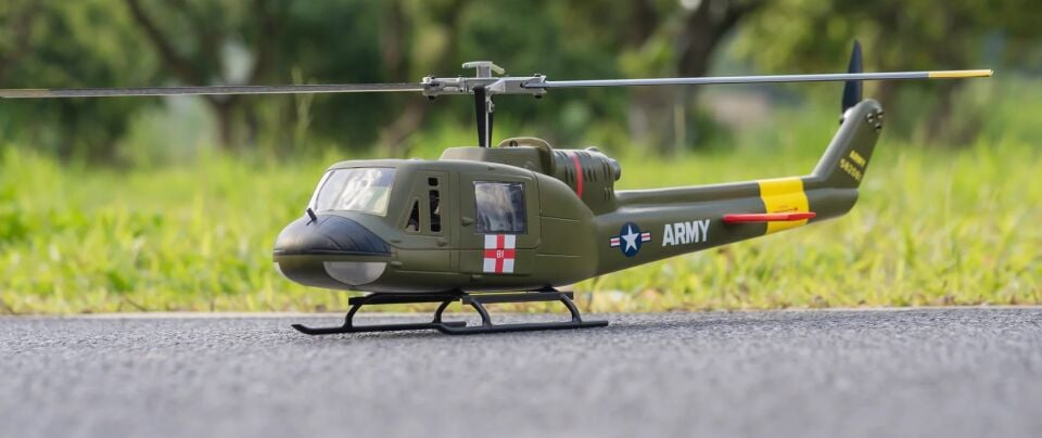 UH-1 Huey ACE GPS Stabilized 6CH RC Scale Helicopter 470L RTF