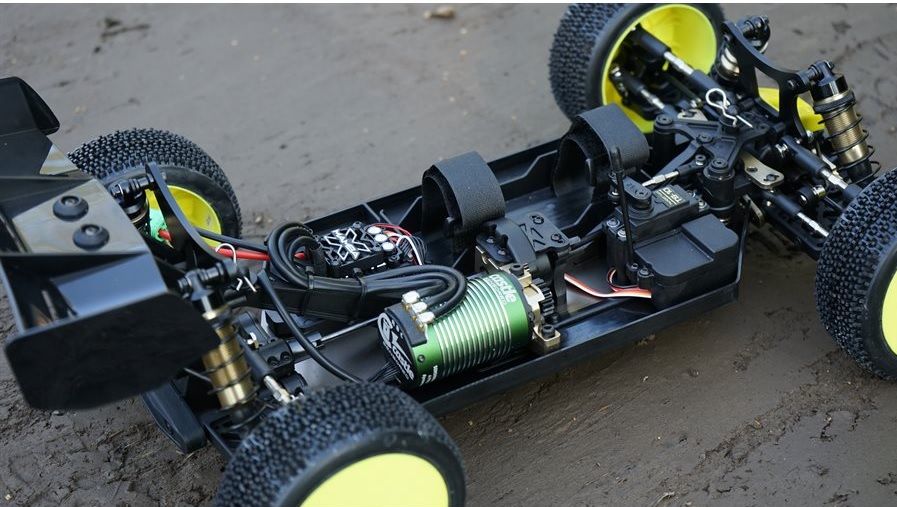 Mamba X Brushless Combo 1/8 25.2V controller + 1515-2200kv motor