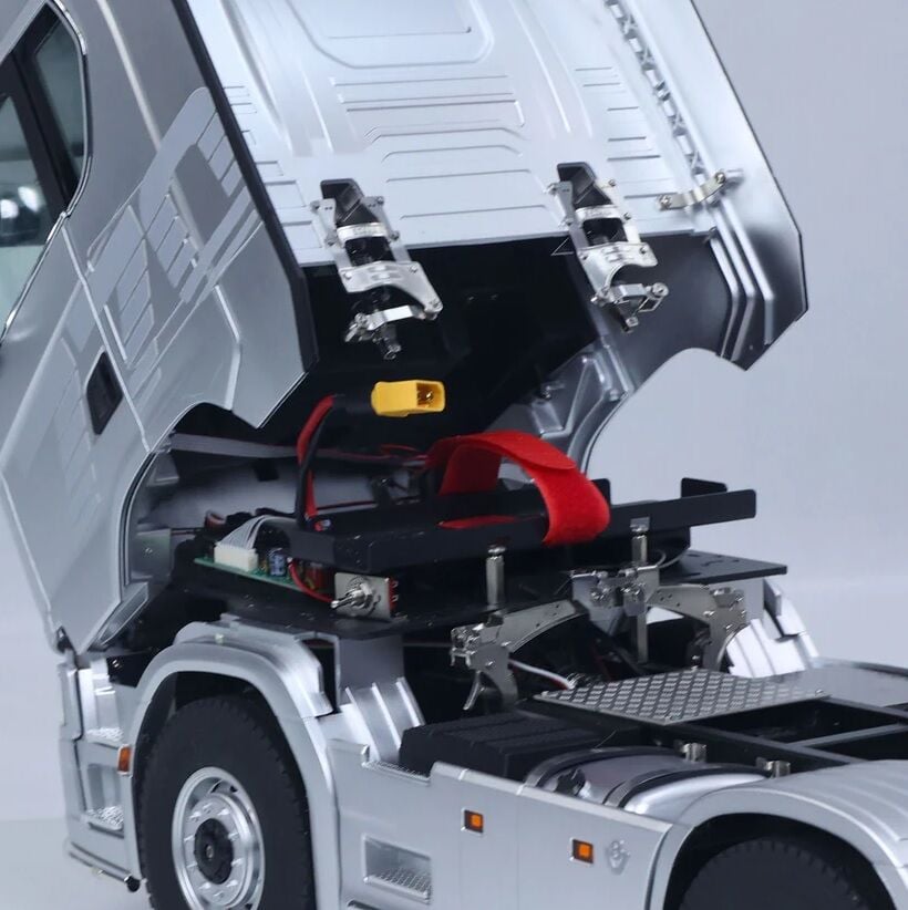 Kabolite K770S 1/14 Scania 770 Gri