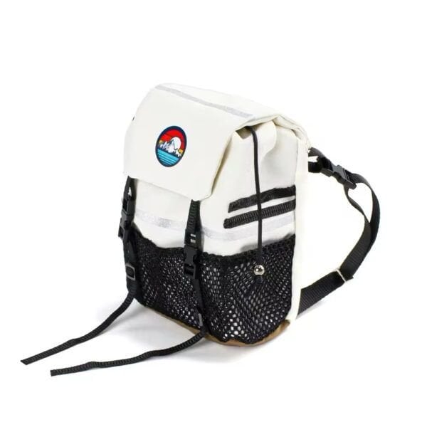 Sırt Çantası ve Metal Kürek