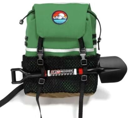 Sırt Çantası ve Metal Kürek