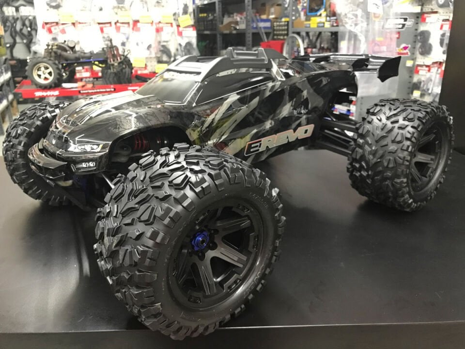 8611R Body E-Revo 2.0 VXL Siyah Boyalı Hazır