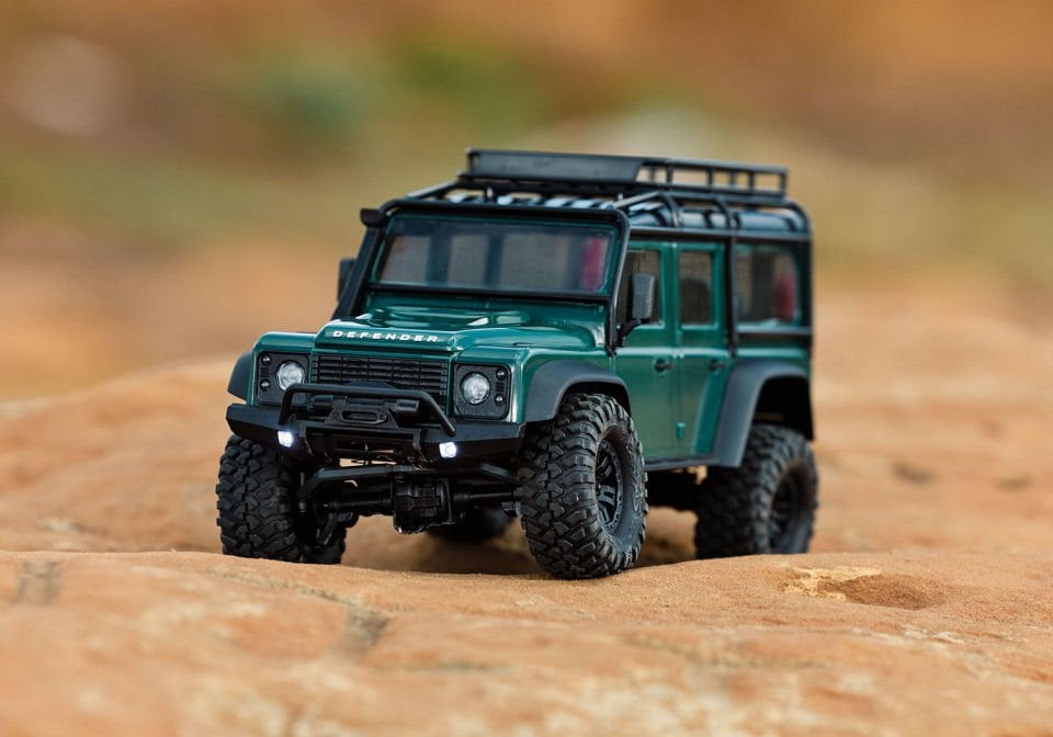 TRX-4M Defender 1/18 Mini Crawler